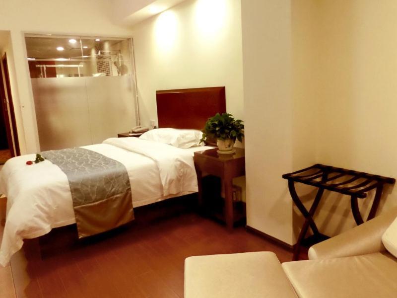 Greentree Inn Jiangxi Jindezhen People Square Jindin Business Hotel Jingdezhen Extérieur photo